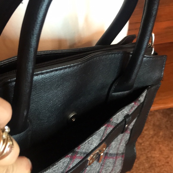 BLACK & GRAY SHOULDER BAG - Picture 5 of 11